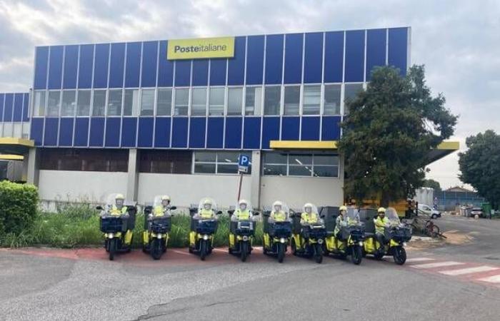 Auch die Mitarbeiter der Provinz Varese von Poste Italiane beim Fahrsicherheitskurs mit der Staatspolizei