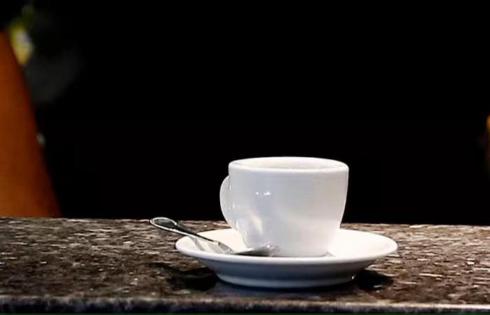Krieg und Klimawandel, die Kosten für Kaffee steigen. Folgendes passiert mit den Preisen des Gazzetta di Modena-Pokals