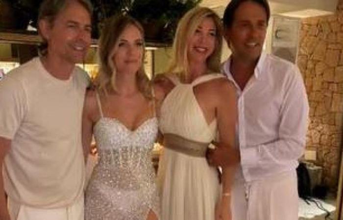 Pippo Inzaghi und Angela Robusti haben auf Formentera geheiratet: die Fotos der Hochzeit