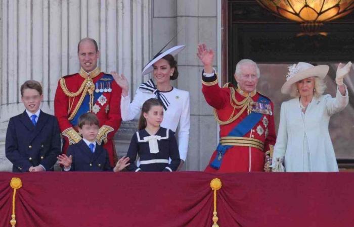Königliche Familie, eine plötzliche Krankheit erschüttert König Charles und seine Familie