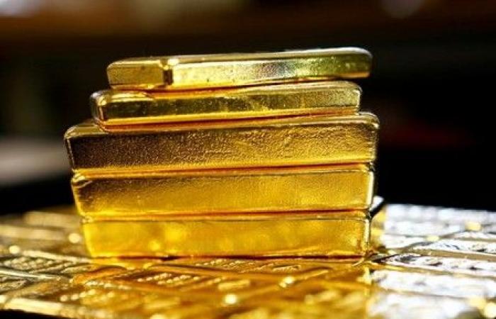 Gold erreicht Zweiwochenhochs, da schwache US-Wirtschaftsdaten die Wetten auf Zinssenkungen aufrecht erhalten
