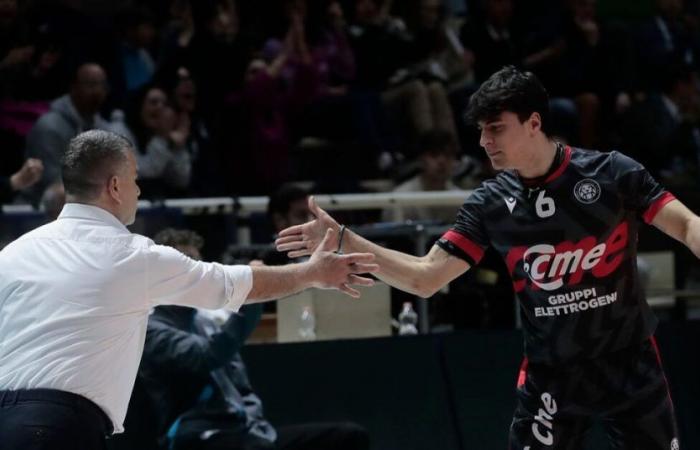 Volleyball, Libero Martin Coser bleibt bei Emma Villas Siena-Corriere di Siena