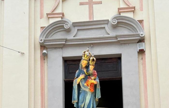 Moncalieri: Die Kirche öffnet sich für Frauen, die erste Trägerin der Consolata war gestern auf der Bühne