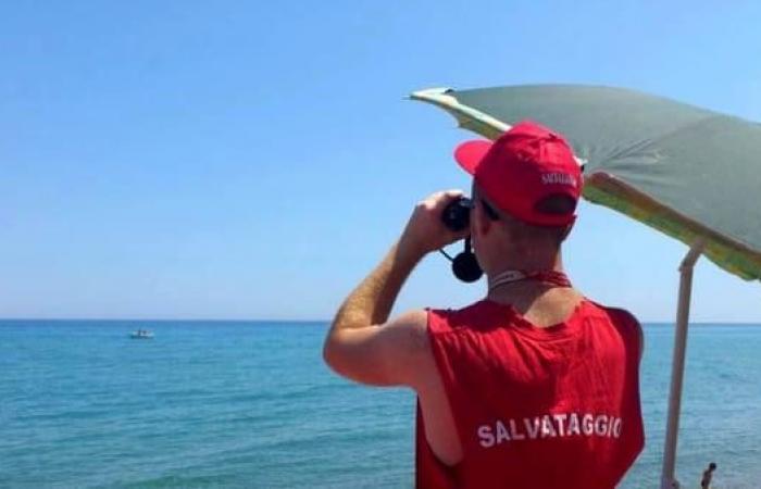 Sicherer Sommer, Rettungsschwimmerdienst kehrt an den Hauptstränden des Lago Maggiore zurück: wo und wann