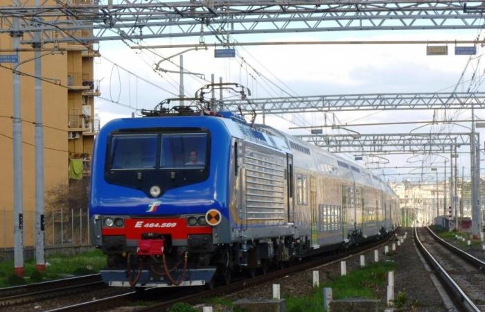 Fl5 Bahnstrecke Rom-Civitavecchia, Züge werden aufgrund von Arbeiten nicht in zwei Bahnhöfen halten