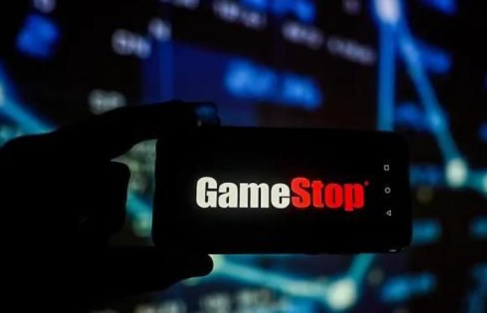 Der GME-Token bricht innerhalb von 7 Tagen um 55 % ein, während PlayDoge im Vorverkauf auf über 4,8 Millionen US-Dollar steigt