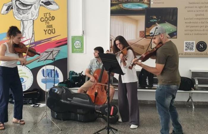 Auch der Flughafen Abruzzen nimmt am internationalen Musiktag teil