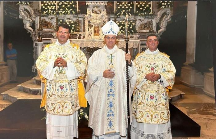 Bischof Fusco weiht drei Diakone zu Priestern: Zeremonie am Montag