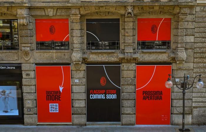 AC Milan Flagship Store in der Via Dante: der größte Rossoneri-Store in der lombardischen Hauptstadt und ein Wettbewerb für die Fans