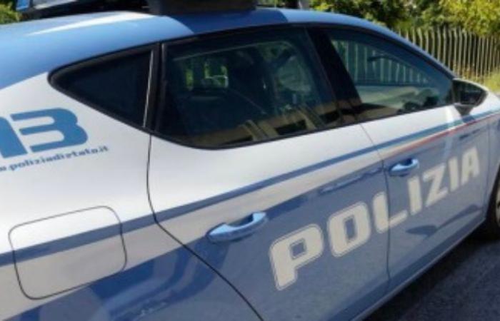 Rimini. Minderjähriger von Babytyrann gequält: Warnung auf Polizeiwache