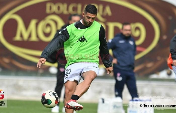 Transfermarkt Catania: De Rose bleibt ein Ziel für den Mittelfeldspieler
