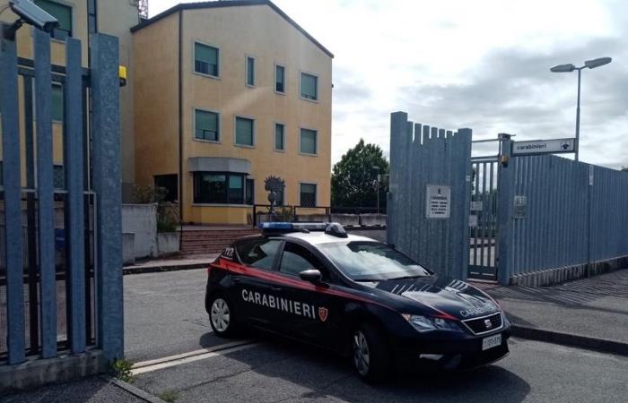 Cremona Sera – Crema, in einem Auto mit Einbruchswerkzeug und einem auf Polizeifrequenzen eingestellten Radio: gemeldet
