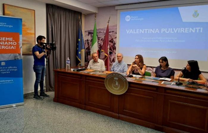 Die Initiative Banco dell’Energia kommt in Acireale an: Unterstützung für 70 Familien