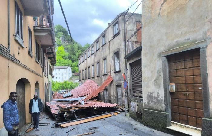 Tornado in der Gegend von Bergamo: Dächer freigelegt, umgestürzte Bäume und Überschwemmungen