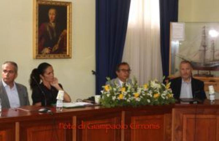 Der neue Gemeinderat von Calasetta hat gestern Abend sein Amt angetreten