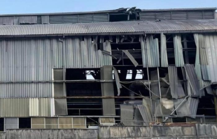 Explosion im Aluminiumwerk, der Zustand von zwei in Verona ins Krankenhaus eingelieferten Arbeitern bleibt ernst: Sie haben Verbrennungen an verschiedenen Körperteilen