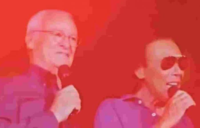 Rom, Antonello Venditti ruft Claudio Ranieri als Sänger auf seiner Tournee an. Video