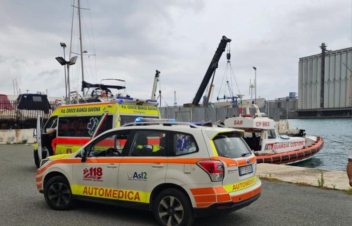 Tourist auf Kreuzfahrt vor der Küste von Savona von Küstenwache und Weißem Kreuz gerettet – Savonanews.it