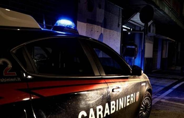 Auto vor dem Tor geparkt, es kommt zu einer Schlägerei: 6 Personen wurden in Giugliano gemeldet
