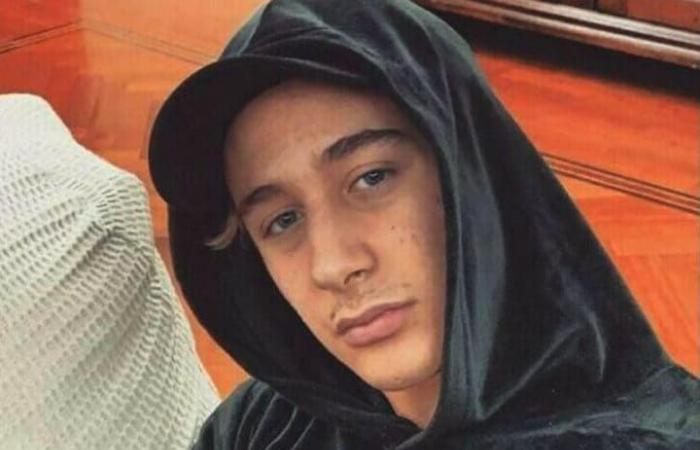 Motorradunfall in Secondigliano, Enrico stirbt im Alter von 21 Jahren nach 9 Tagen im Krankenhaus