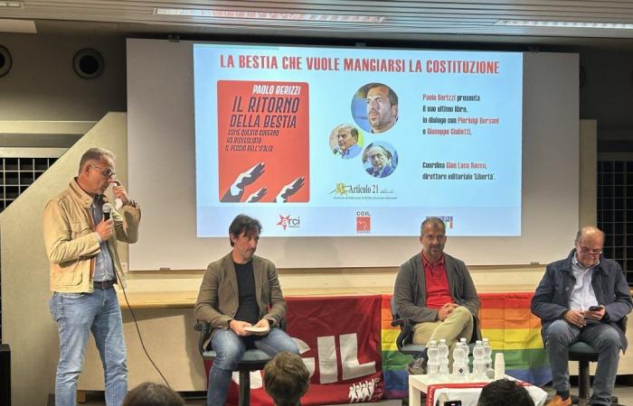 „Beunruhigende Signale von der italienischen Rechten“: Berizzi vor der Arbeitskammer Piacenza