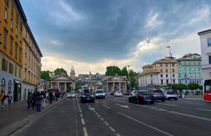 Bergamo-Wetter, immer noch Regen und Temperaturen unter dem saisonalen Durchschnitt