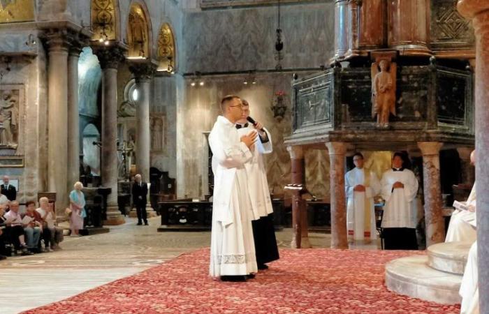 Diözese: Venedig, Don Giacomo Ridolfi wurde am Samstag zum Priester geweiht. Monsignore Moraglia: „Der Ankündigung liegt der konkrete Mensch in der Transzendenz Christi am Herzen.“