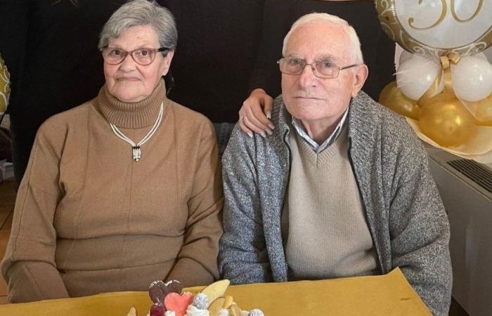 50 Jahre lang verheiratet, gemeinsam in dem Haus getötet, das aufgrund der Schulden ihres Sohnes versteigert wurde