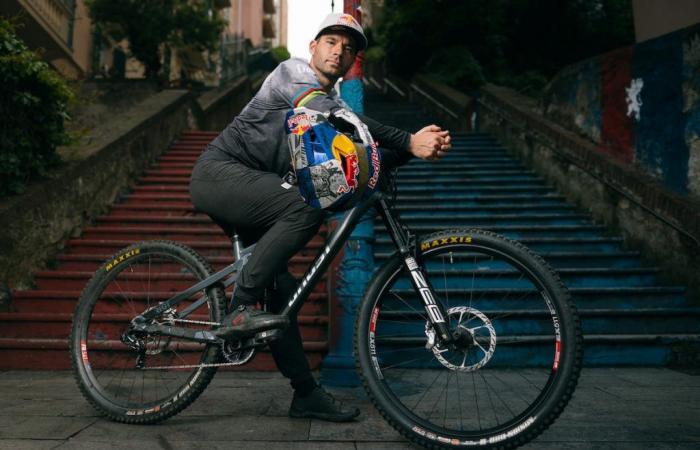 Red Bull Cerro Abajo: das urbane Downhill-Rennen zum ersten Mal in Italien