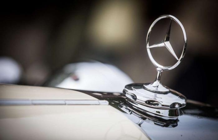 Er nimmt das Mercedes-Logo und macht daraus eine einzigartige Erfindung: Jeder wird es haben wollen (VIDEO)