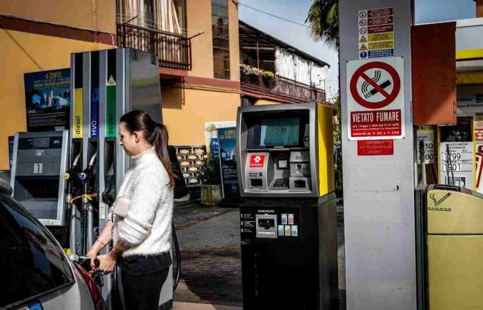 Die Benzinpreise sind für die Italiener ein grauenhafter Spott: Es ist beeindruckend, wie viel weniger es in diesen Ländern kostet, sie sind wirklich neidisch