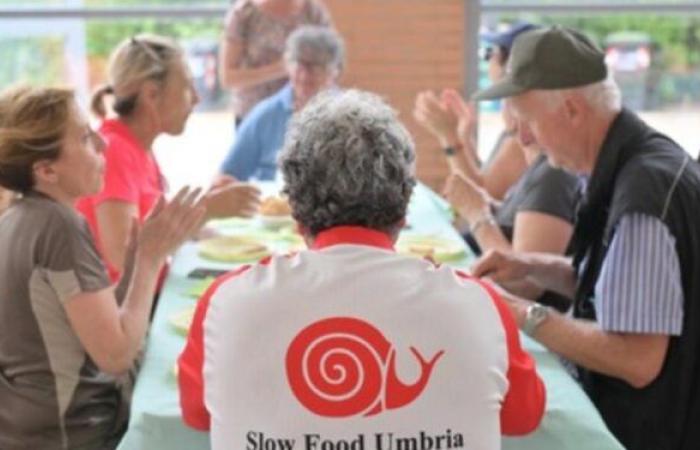 Montecastrilli. Slow Food Umbria verbindet gutes Essen mit der Entdeckung der Landschaft mit dem Transameria Day