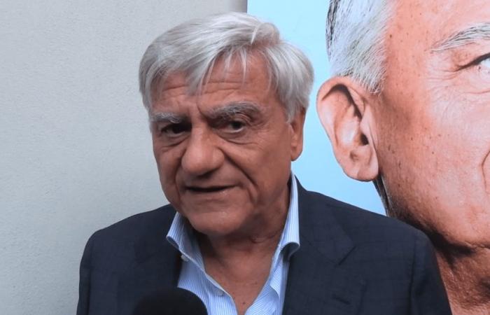 VIDEOINTERVIEW Aversa, Farinaro: „SOS an den Präfekten für die Party im Ratssaal“. Und dann: „Konditionierung durch Zannini und Magliocca vermeiden“