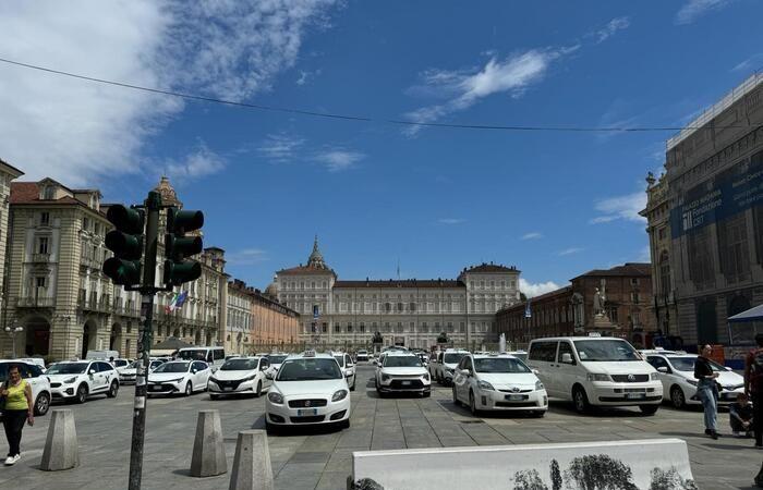 Taxi, Demonstration gegen illegales Bauen und NCCs in Turin – Nachrichten