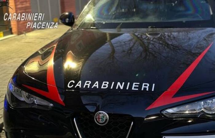 Wegen sexueller Übergriffe verurteilt, wurde der 63-Jährige in Parma von den Carabinieri von Piacenza aufgespürt und festgenommen
