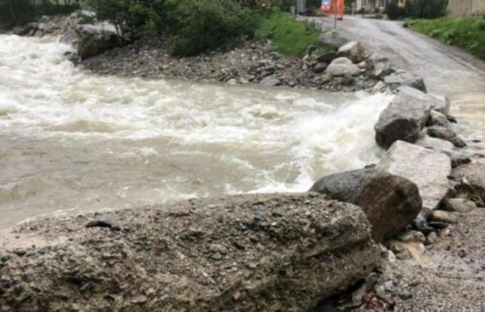 Starker Regen im Piemont: Isolierte Notunterkünfte im Valle Gesso: Mindestens 19 Menschen gestrandet, die Dora über der Warnstufe