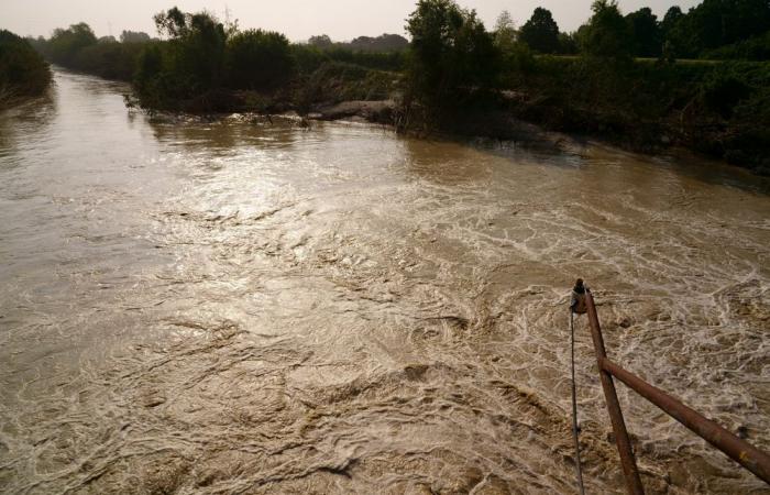 Wetter in der Emilia Romagna: Gefahr von Flussüberschwemmungen. Starker Regen, Katastrophenschutzalarm
