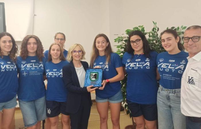 Ancona, die Mädchen von Cosma Vela wurden in der Region von Stadträtin Chiara Biondi ausgezeichnet – Nachrichten Ancona-Osimo – CentroPagina