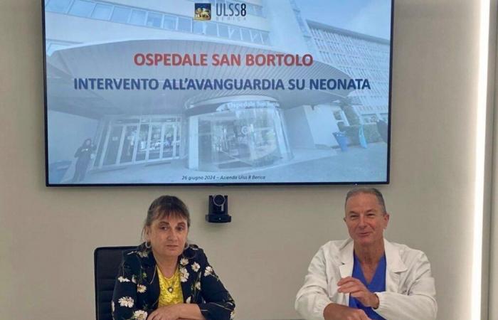 VICENZA – In San Bortolo wurde ein neugeborenes Baby einer hochmodernen Operation unterzogen: Eine Raumforderung, die die Hälfte des Bauches einnahm, wurde entfernt
