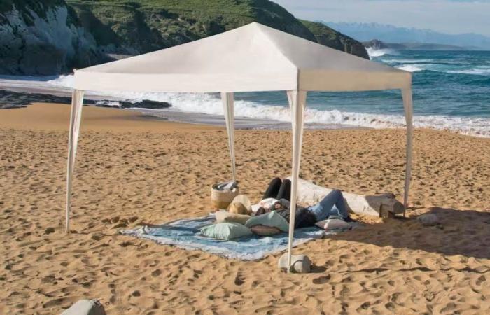 Decathlon senkt den Preis für dieses meistverkaufte faltbare Strandzelt, jetzt mit Superrabatt