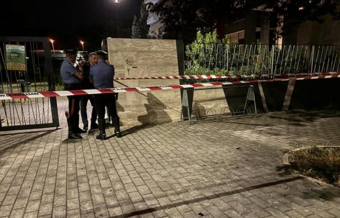 Der Carabinieri-Oberst, Vater des Zeugen des Mordes in Pescara: „Er wird sich für immer an den Jungen erinnern müssen, den er sterben sah“