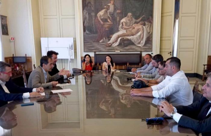 Die Aktivitäten der Konsultation der Präsidenten der Gemeinden von Catania haben begonnen.“