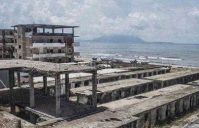 Legambiente, Kampanien schwarzes Hemd bei der Zunahme illegalen Zements an den Küsten
