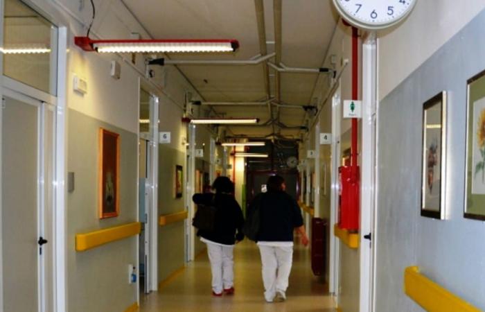 Mangel an Krankenschwestern in der örtlichen Gesundheitsbehörde von Modena, „Eine Zeitbombe für das Gesundheitswesen“