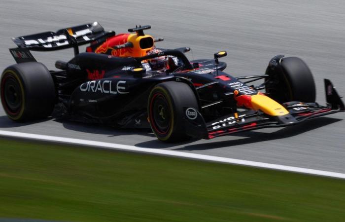 Verstappen auf Pole im Sprintrennen des GP von Österreich. Leclerc wütend auf die Ferrari-Garage