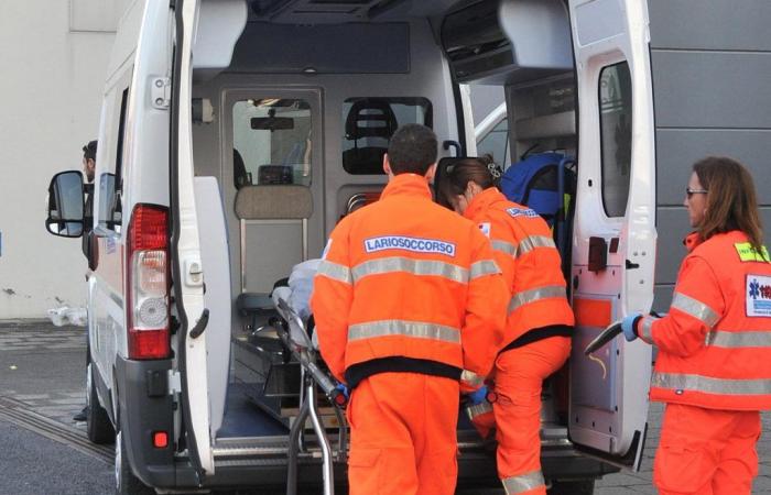 21-jähriger Arbeiter mit durch Glas durchtrennter Oberschenkelarterie tot auf einer Baustelle in Venedig aufgefunden