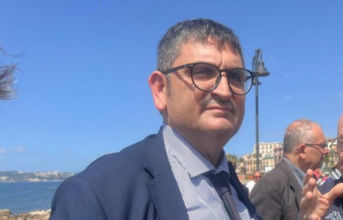 POZZUOLI| Bürgermeister Manzoni greift Musumeci an: „Ungerechtfertigte und inakzeptable Vorwürfe des illegalen Bauens“