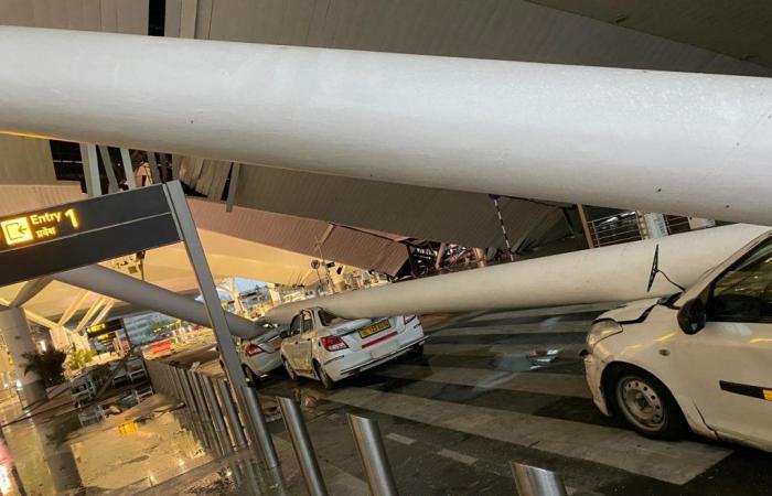 Dach des Flughafens Delhi stürzt nach heftigem Sturm ein, 1 Toter und mehrere Verletzte