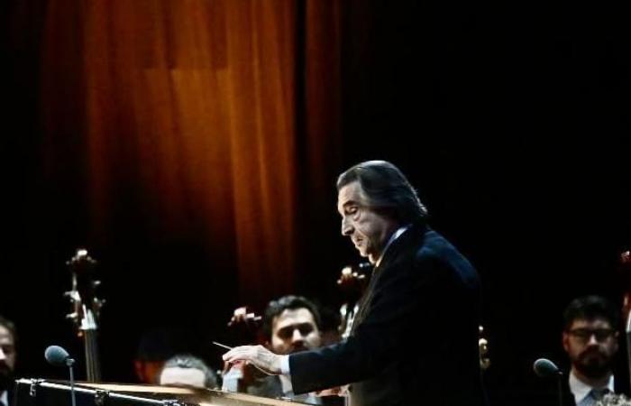 Mutis Zauber. Der Maestro dirigiert Puccini unter den Mauern von Lucca. Magie weltweit