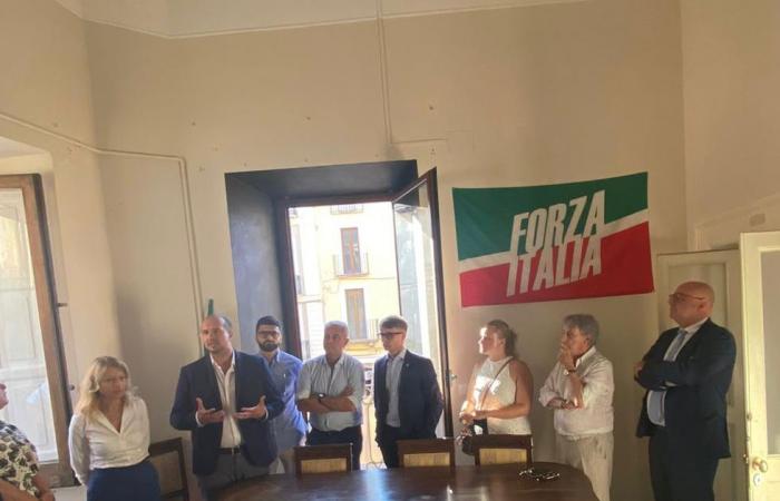 In Sulmona wurde der erste regionale Hauptsitz von Forza Italia Giovani Abruzzo – Corriere Peligno eingeweiht